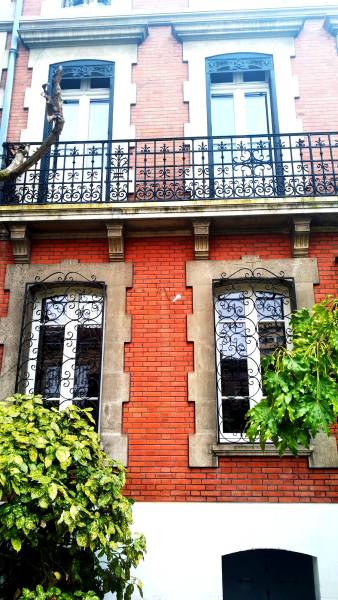 Pose de fenêtres bois à Toulouse, quartier des Chalets