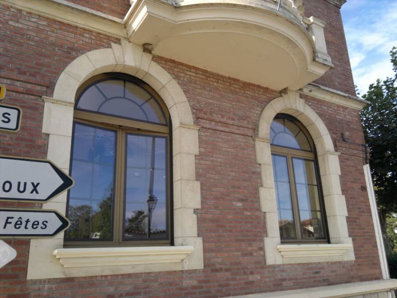 Rénovation de fenêtres bois à Mirepoix sur Tarn près de Toulouse